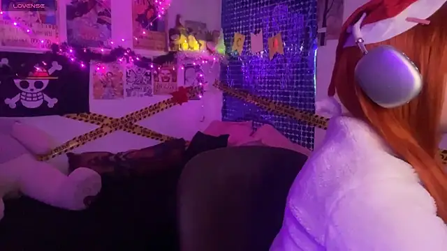 PixelKitty  online show from 12-17-25, 10:49