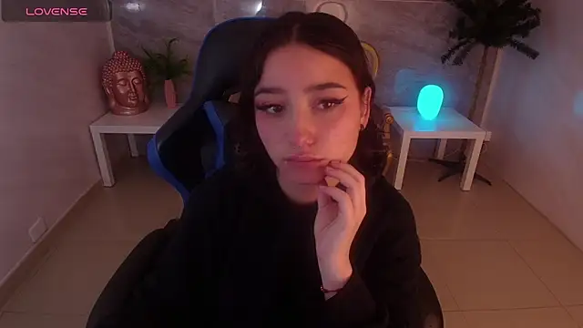 venuss09 s online show from 09-20-25, 01:23