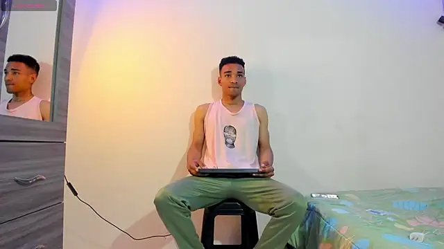 Snapshot of kenan_2601 chatting on 11-03-25, 06:09 kenan 2601 online show from 11-03-25, 06:09