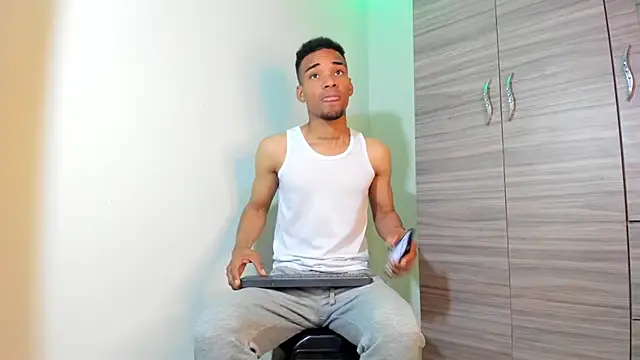 Snapshot of kenan_2601 chatting on 12-03-25, 05:55 kenan 2601 online show from 12-03-25, 05:55