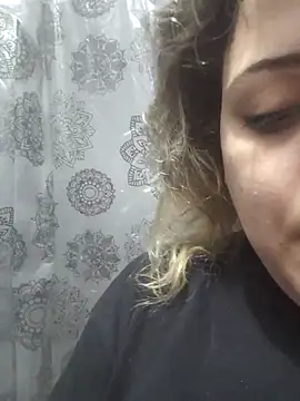 Snapshot of Dulceluz_420 chatting on 10-26-25, 02:06 Dulceluz 420 online show from 10-26-25, 02:06