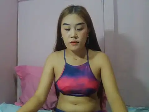 Snapshot of YourWildestDoll chatting on 07-22-26, 06:00 YourWildestDoll online show from 07-22-26, 06:00