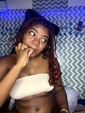 chocolatito-ho online show from 10-21-25, 08:15