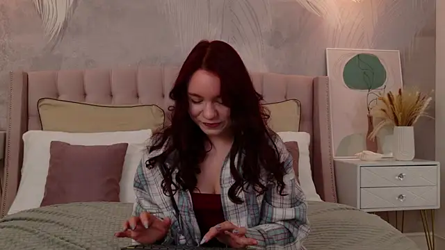 Snapshot of NoraHaynes chatting on 06-10-26, 02:12 NoraHaynes online show from 06-10-26, 02:12