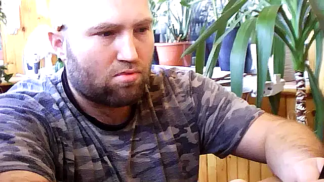 Snapshot of fbsinfo chatting on 09-27-25, 11:48 fbsinfo online show from 09-27-25, 11:48