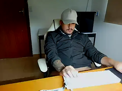 Mineirinhoot online show from 01-07-26, 06:43