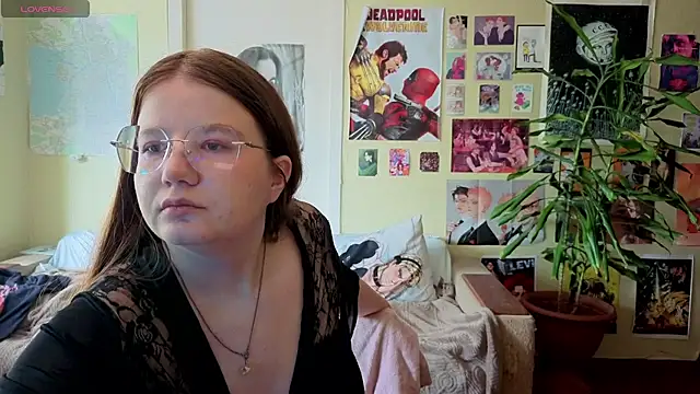 Sienna-Cow online show from 09-17-25, 10:39