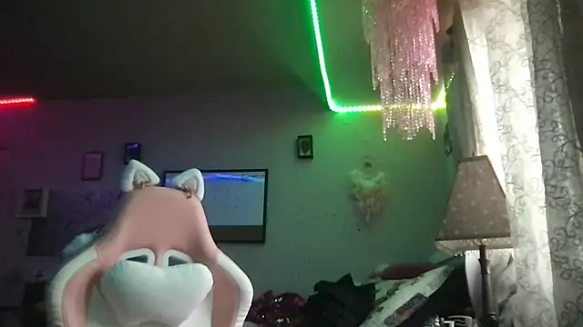 nekowaifuuu online show from 11-25-25, 05:57