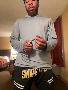 Snapshot of 1mistaGoodWood chatting on 10-12-25, 10:09 1mistaGoodWood online show from 10-12-25, 10:09