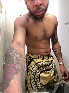 Snapshot of 1mistaGoodWood chatting on 12-20-25, 03:30 1mistaGoodWood online show from 12-20-25, 03:30