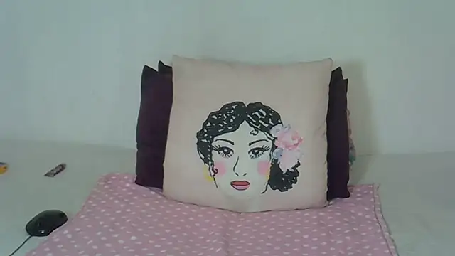 HotSexxy12 online show from 10-19-25, 05:52