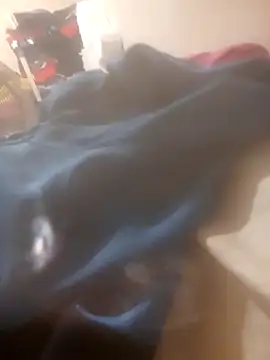 Snapshot of 125Delfin90 chatting on 10-22-25, 10:53 125Delfin90 online show from 10-22-25, 10:53