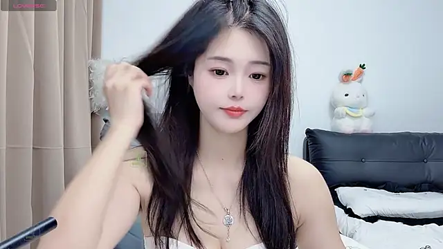 Snapshot of CeeKie chatting on 11-09-25, 03:16 CeeKie online show from 11-09-25, 03:16