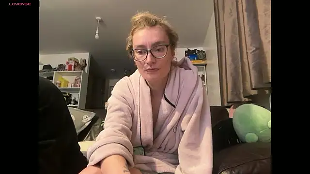 harleyblair online show from 12-15-25, 11:20