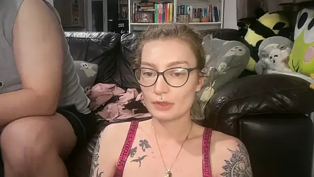 Snapshot of harleyblair chatting on 07-15-26, 10:04 harleyblair online show from 07-15-26, 10:04