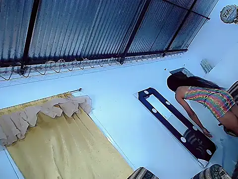 Anthonella valentina online show from 04-16-26, 02:23