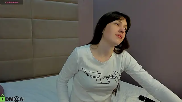 MalvinaDream online show from 04-21-26, 01:42