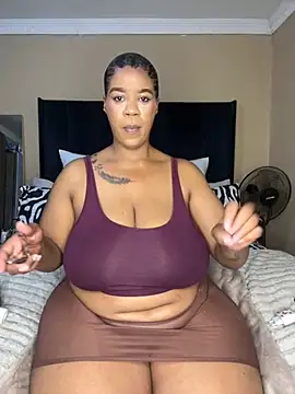 Snapshot of THICKBUNNYCHICKxxx chatting on 10-03-25, 09:01 THICKBUNNYCHICKxxx online show from 10-03-25, 09:01