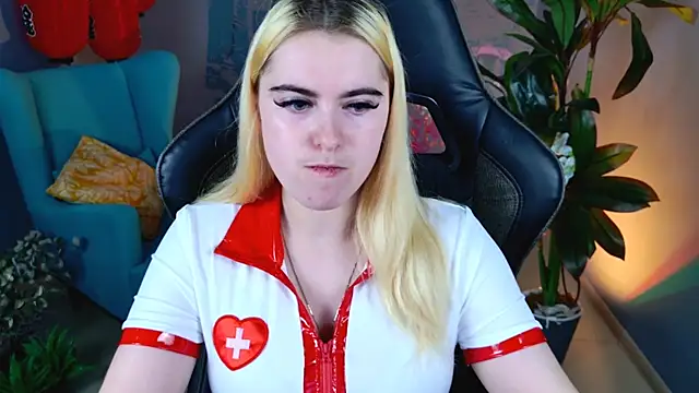 Stef Nicks online show from 09-22-25, 05:09