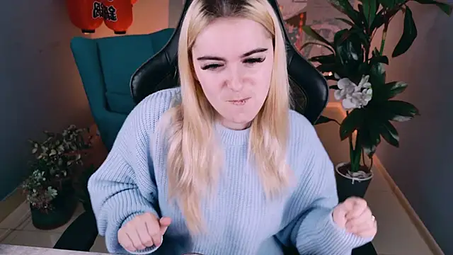 Stef Nicks online show from 09-25-25, 05:22