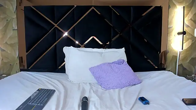 Snapshot of AliciaJerez1 chatting on 10-08-25, 08:34 AliciaJerez1 online show from 10-08-25, 08:34