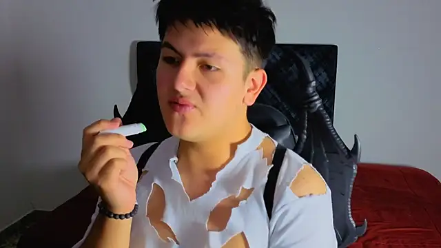 Snapshot of Ryan_Doretti chatting on 10-29-25, 11:45 Ryan Doretti online show from 10-29-25, 11:45