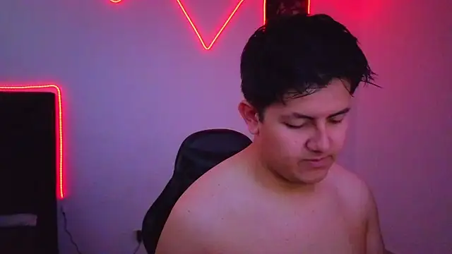 Snapshot of Ryan_Doretti chatting on 11-08-25, 02:06 Ryan Doretti online show from 11-08-25, 02:06