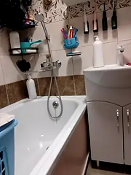 Snapshot of N_i_k_o_l_a_u chatting on 12-19-25, 04:47 N i k o l a u online show from 12-19-25, 04:47