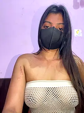 Snapshot of _01ruhi chatting on 10-23-25, 06:06 01ruhi online show from 10-23-25, 06:06