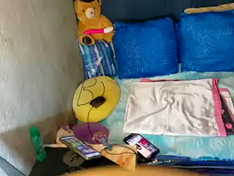 Snapshot of xxloveheart chatting on 09-24-25, 11:57 xxloveheart online show from 09-24-25, 11:57