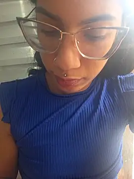 Snapshot of RavenShyfit chatting on 11-10-25, 11:53 RavenShyfit online show from 11-10-25, 11:53