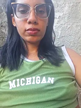 Snapshot of RavenShyfit chatting on 11-15-25, 07:21 RavenShyfit online show from 11-15-25, 07:21