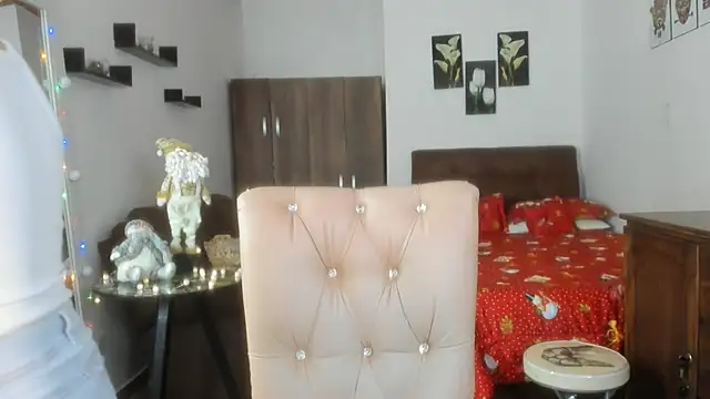 Snapshot of Bryony_Sullyvan chatting on 12-26-24, 07:16 Bryony Sullyvan online show from 12-26-24, 07:16