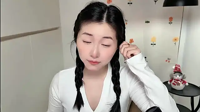 Rosalind xixi online show from 03-13-26, 06:09