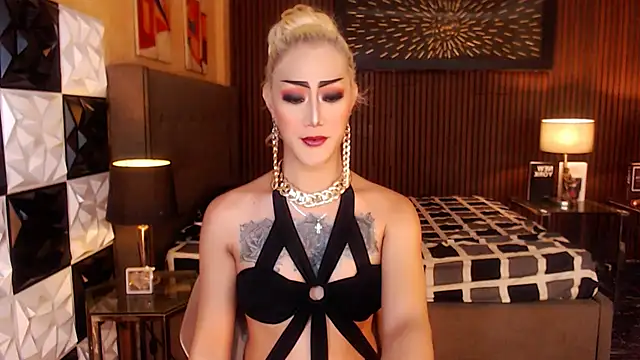 Snapshot of HorseCockDivine chatting on 02-17-26, 08:37 HorseCockDivine online show from 02-17-26, 08:37