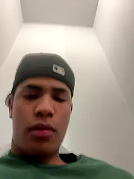 Snapshot of fuego01 chatting on 11-27-25, 06:37 fuego01 online show from 11-27-25, 06:37