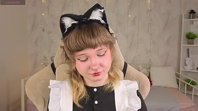 Tori Cutie online show from 05-26-26, 12:06