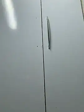 Snapshot of johnyncr chatting on 03-30-26, 08:15 johnyncr online show from 03-30-26, 08:15