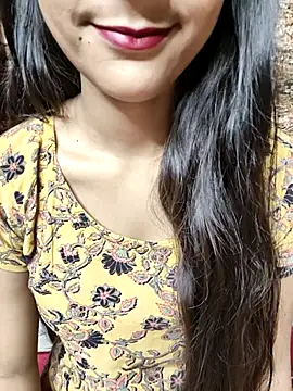 Snapshot of Indian-Aleena chatting on 10-27-25, 07:07 Indian-Aleena online show from 10-27-25, 07:07