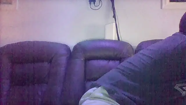 Snapshot of Dico420 chatting on 10-16-25, 03:24 Dico420 online show from 10-16-25, 03:24