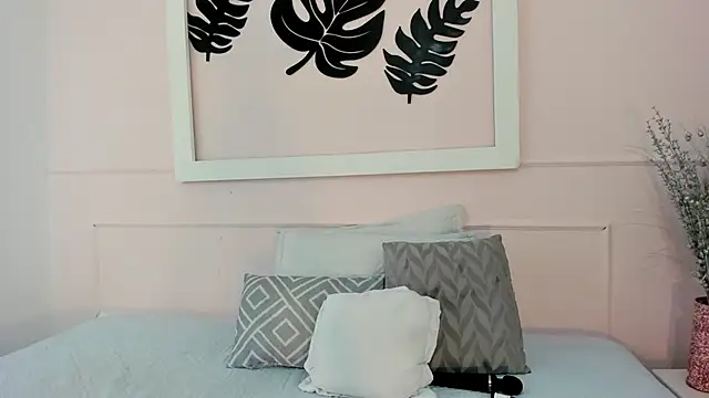 azaharaaa  online show from 10-01-25, 11:27