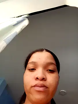 Snapshot of VictoriDior chatting on 11-06-25, 04:41 VictoriDior online show from 11-06-25, 04:41