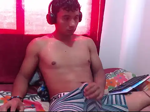 Snapshot of _Duvan_123 chatting on 12-17-25, 02:45 Duvan 123 online show from 12-17-25, 02:45