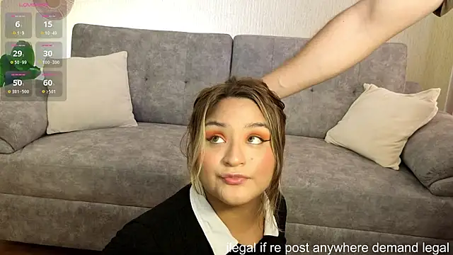 Snapshot of laurale_phillipe chatting on 09-26-25, 04:33 laurale phillipe online show from 09-26-25, 04:33