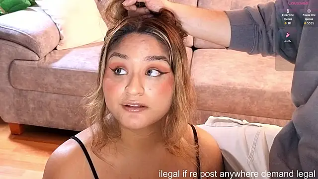 Snapshot of laurale_phillipe chatting on 09-28-25, 05:18 laurale phillipe online show from 09-28-25, 05:18