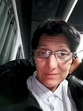 Vera Elle online show from 10-12-25, 04:22