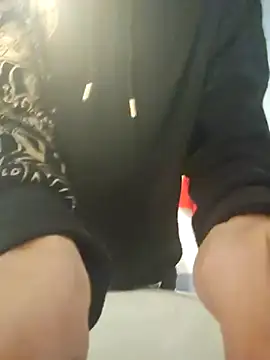 Snapshot of scopamiforte20cm chatting on 10-23-25, 06:50 scopamiforte20cm online show from 10-23-25, 06:50