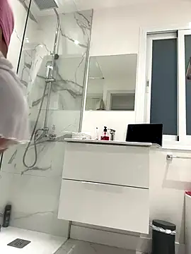 CamyBlossom online show from 09-28-25, 06:24