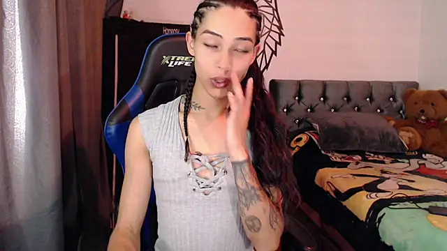 Snapshot of Sweet-Cris chatting on 10-09-25, 06:28 Sweet-Cris online show from 10-09-25, 06:28