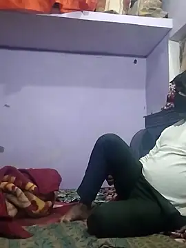 Snapshot of hunk28_6 chatting on 11-28-25, 05:04 hunk28 6 online show from 11-28-25, 05:04